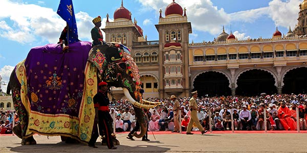 mysuru-dasara1-042707.jpg