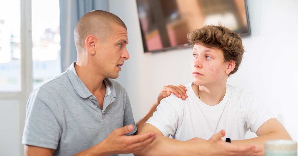 Solo Dads and Teenagers: Navigating the Teenage Years