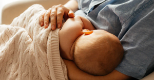 How to Help Your Baby Get the Best First Latch?