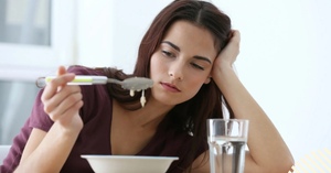 5 Effective Tips To Deal With Loss of Appetite During Pregnancy