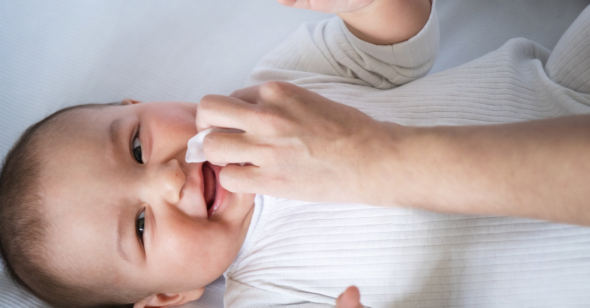 Teething Symptoms: What to Expect